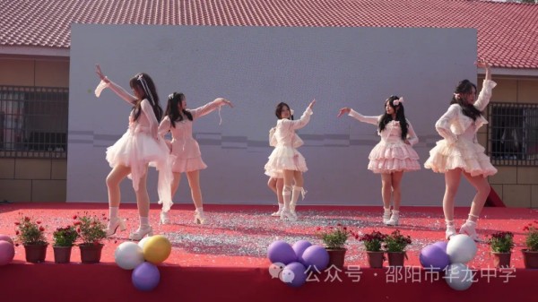 邵阳市华龙育英高级中学有限公司,邵阳中学教育,高中教育,师资雄厚,名优教师